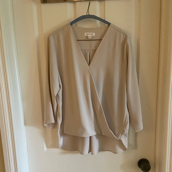 Prologue cream coloured blouse size M - Picture 3 of 4